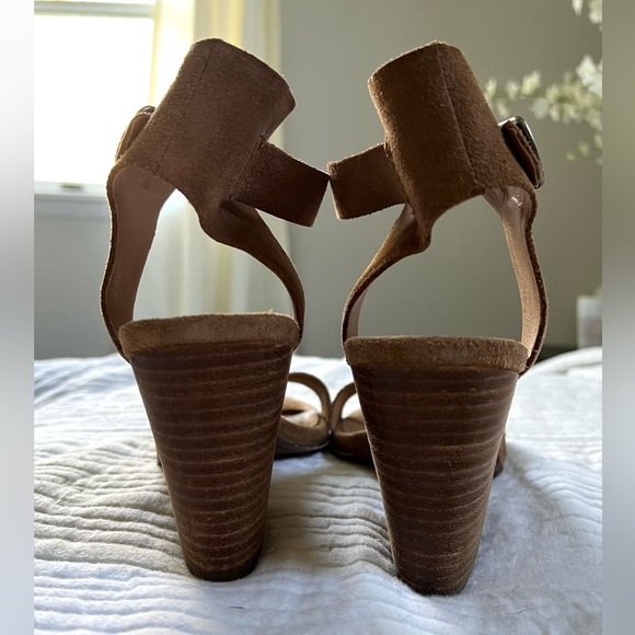 Lucky Brand suede block heels - Picture 6 of 11